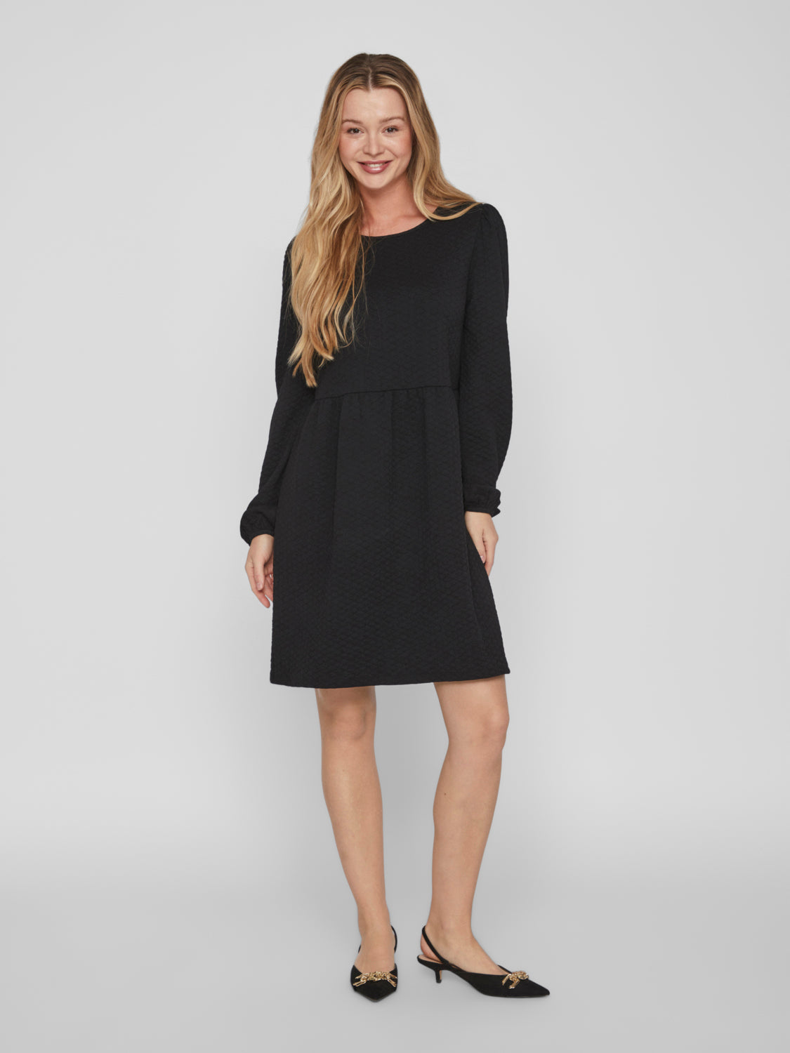 VISTRUCTIA Dress - Black